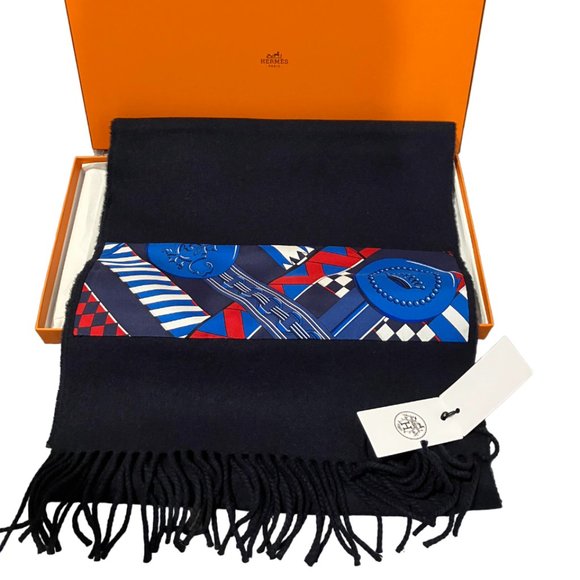 Hermes Scarf - Picture 1 of 1